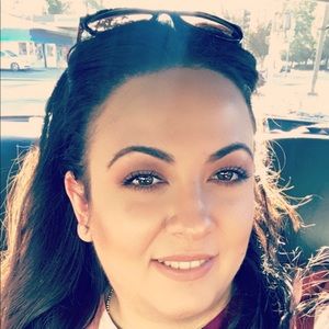 Meet your Posher, Brianna